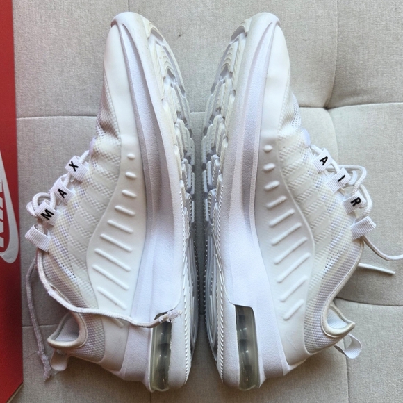 Nike Air Max Womens Axis White Neutral Fashion Sneakers 7.5 Gym Athleisure Shoes - Picture 6 of 16